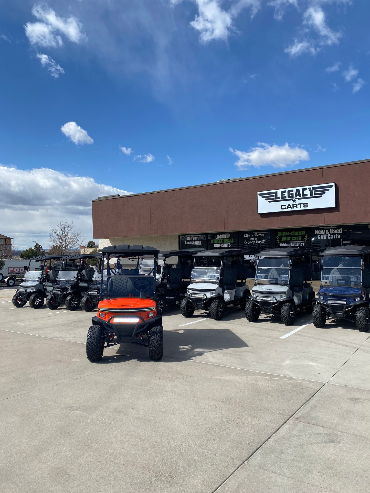 2025 DENAGO NOMAD XL 2+2 LIFTED LITHIUM 4 PASSENGER GOLF CART