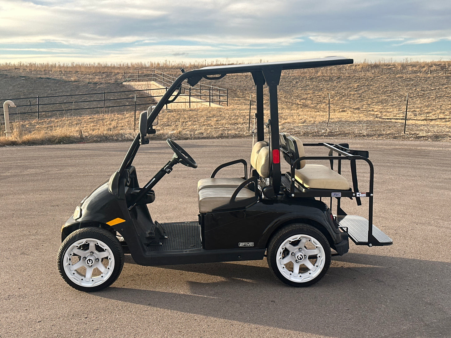 2013 ezgo 2five lsv